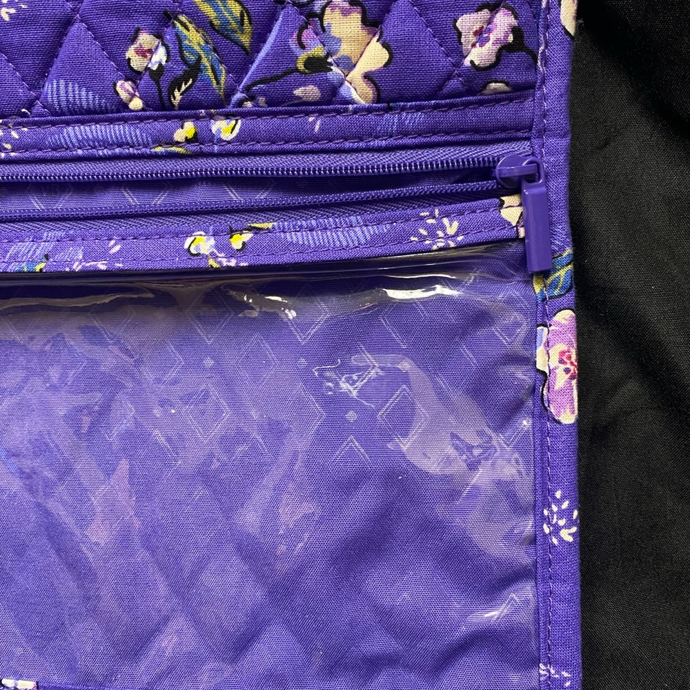 Vera Bradley Hanging Travel Organizer. New, Without Tags. - Picture 3 of 10